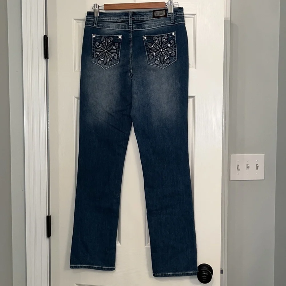 Earl Women’s Mid Rise Medium Wash Embellished‎ Bootcut Jeans Sz 6 Western Bling